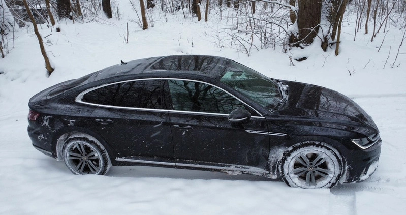 Volkswagen Arteon cena 92000 przebieg: 161000, rok produkcji 2017 z Karpacz małe 191